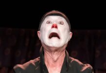 Clowndestino per la rassegna Ci vuole un fiore – famiglie a teatro del progetto Teatri del Nord Salento
